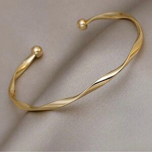 Gold or Silver Twist Design‎ Open Cuff Bracelet. New